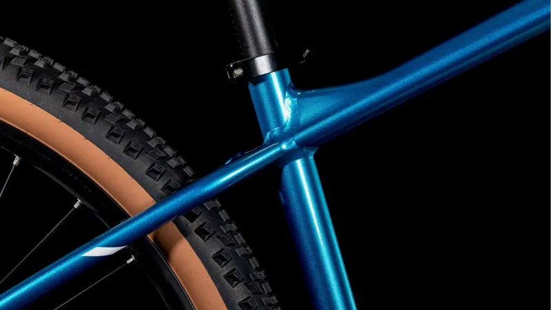 Cube Attention Pro Hardtail Mountain Bike 2025 in Metallic Teal/White-3