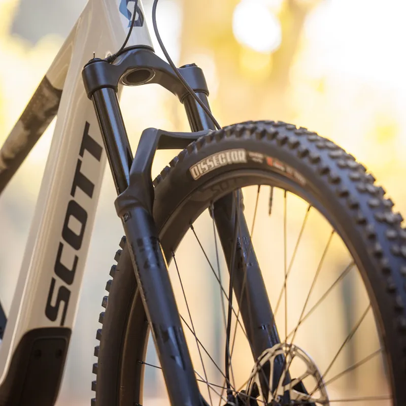 Scott Voltage eRIDE 920 Electric Full Suspension Mountain Bike 2025 in White-4