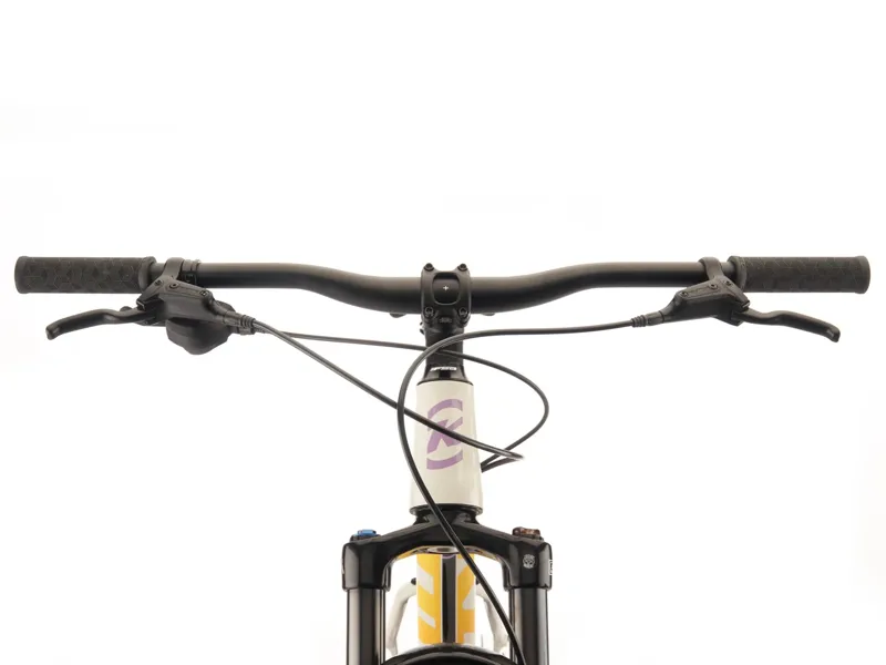 Kona Lava Dome Hardtail Mountain Bike 2026 in White-5