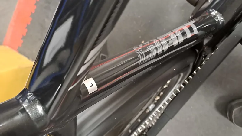 EX DISPLAY Giant Entour E+ 2 GTS Electric Hybrid Bike Large 2022 in Gunmetal Black-3