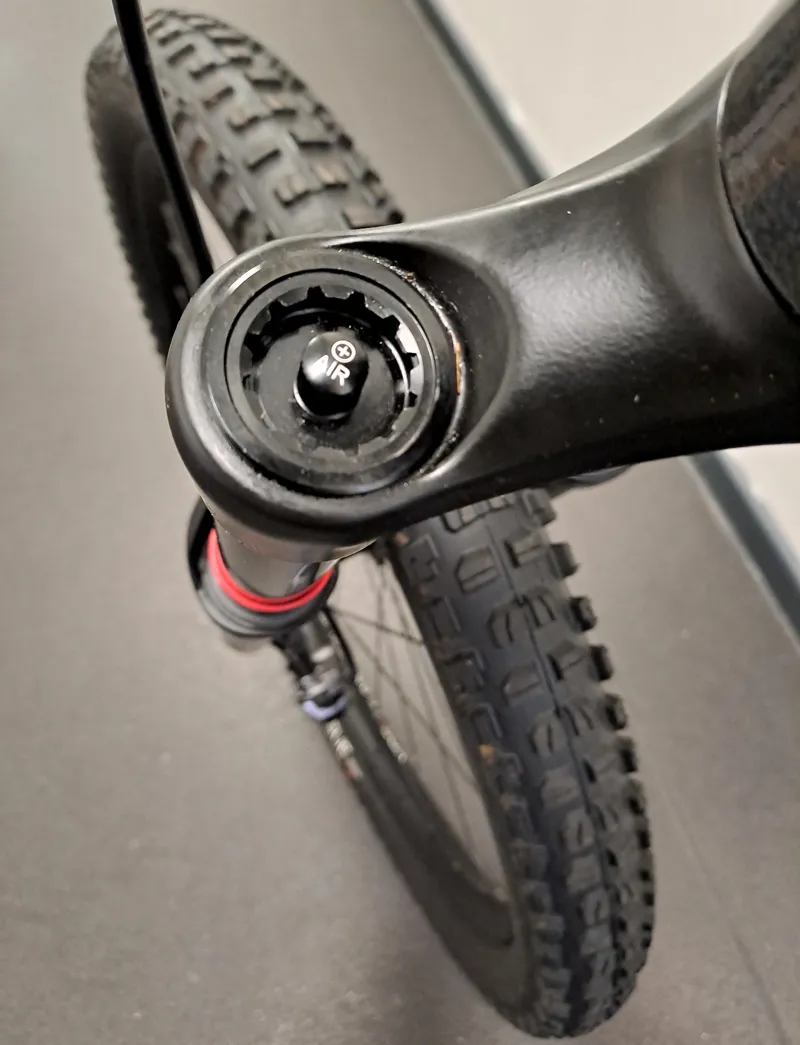 EX DEMO Trek Remedy 8 27.5 XT Large Full Suspension Mountain Bike 2022 in Prismatic Black-6