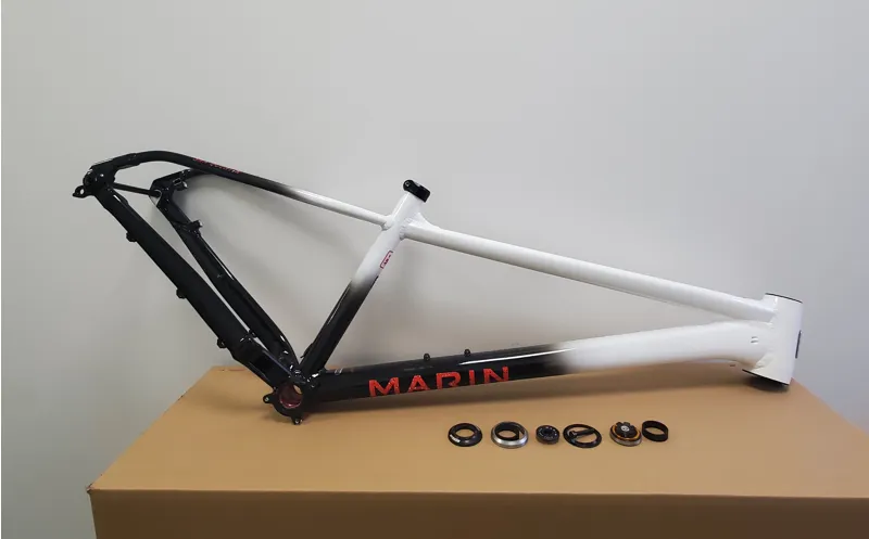 EX DISPLAY San Quentin 3 27.5 Large Hardtail Mountain Bike Frameset 2024 in White/Black