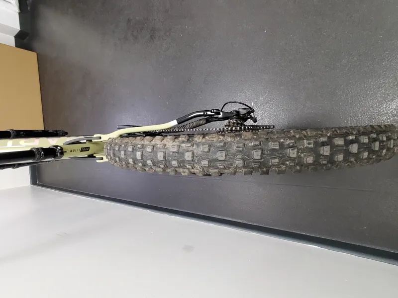 EX DEMO Marin Rift Zone E2 Medium Electric Mountain Bike 2024 in Tan/ Chrome-4