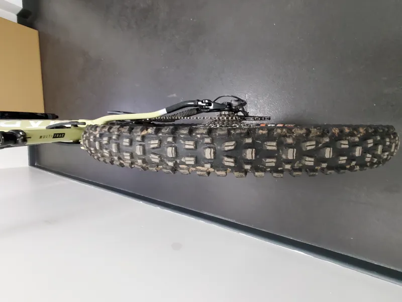 EX DEMO Marin Rift Zone E2 X-Large Electric Mountain Bike 2024 in Tan/Chrome-4