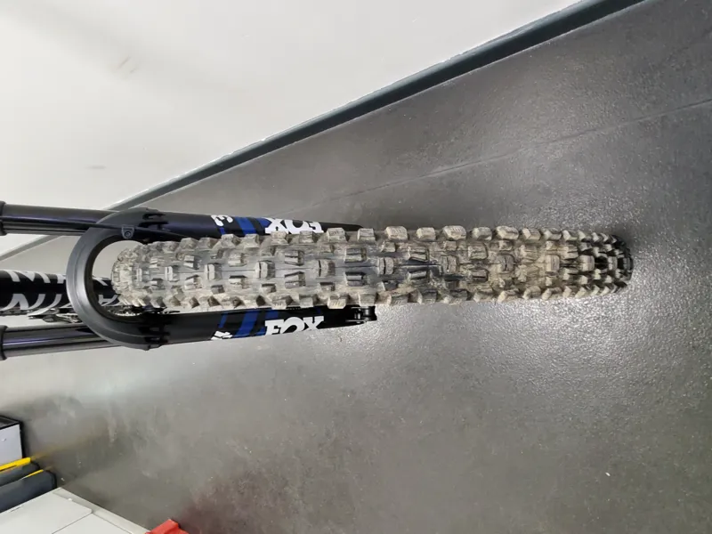 EX DEMO Marin Rift Zone 29in Carbon 2 Medium Full Suspension Mountain Bike 2024 in Gloss Blue/Carbon-5