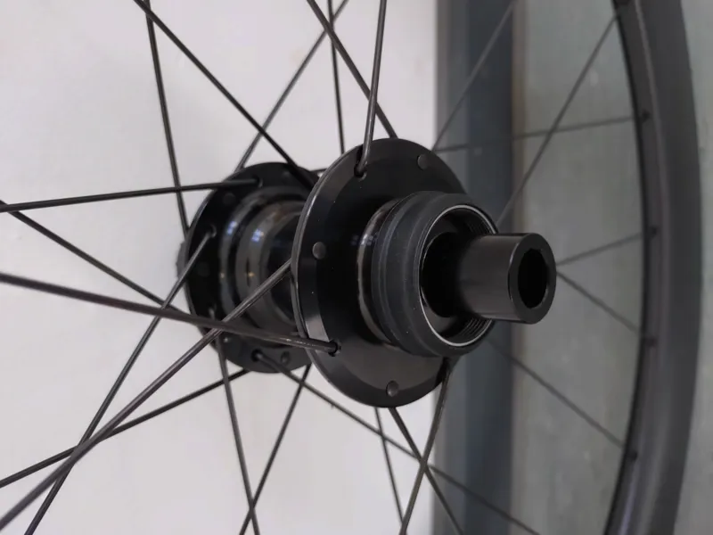 EX DISPLAY Giant SLR 2 50 Disc Brake Rear Shimano HG 700c Carbon Road Wheel in Black-1