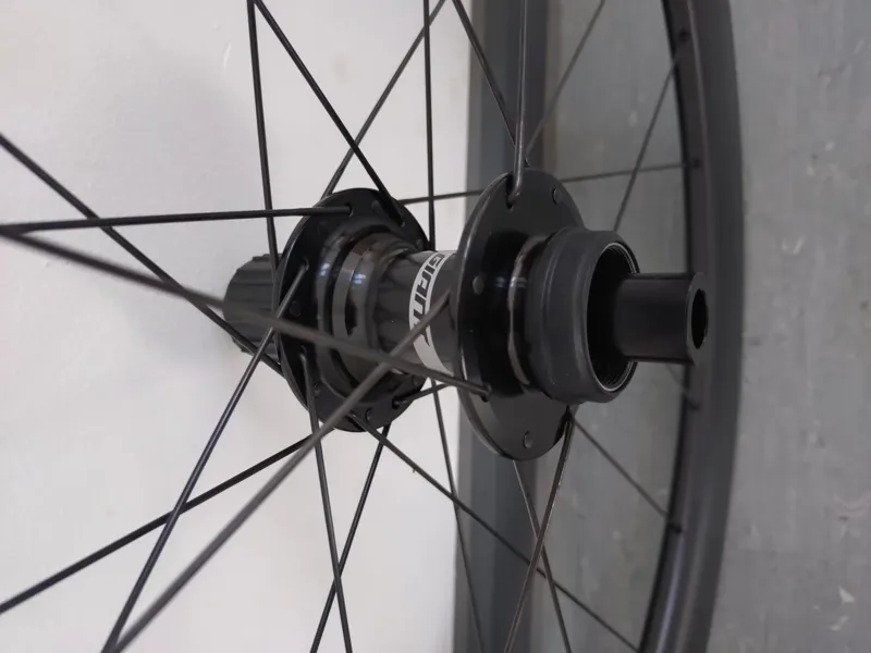 EX DISPLAY Giant SLR 2 50 Disc Brake Rear Shimano HG 700c Carbon Road Wheel in Black-2