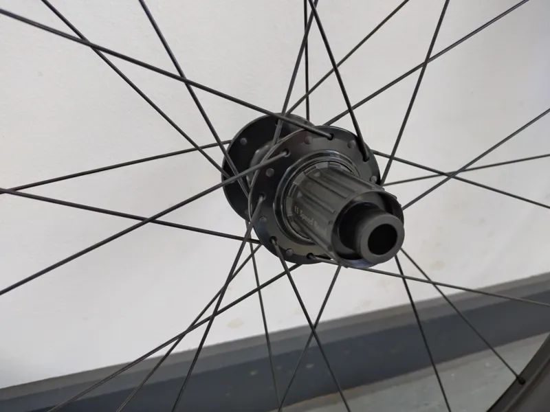 EX DISPLAY Giant SLR 2 50 Disc Brake Rear Shimano HG 700c Carbon Road Wheel in Black-4