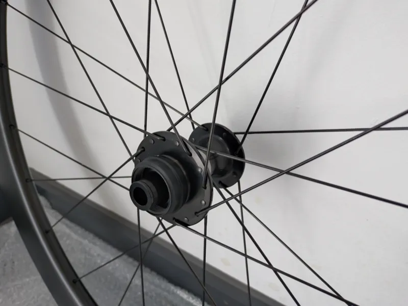 EX DISPLAY Giant SLR 2 50 Disc Brake Front 700c Carbon Road Wheel in Black-2