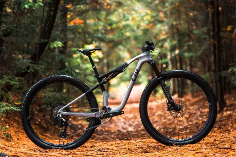 Liv Pique Advanced SL 2 Full Suspension Mountain Bike 2026 in Dreamy Blue/Black-8