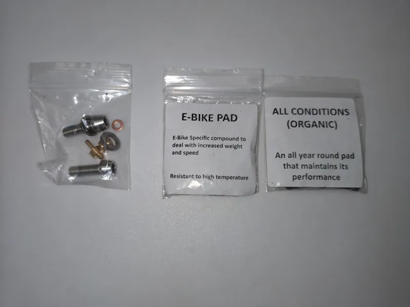 EX DISPLAY Hope Tech 4 V4 Brake Set - No Rotor - Left Hand in Black/Black-4