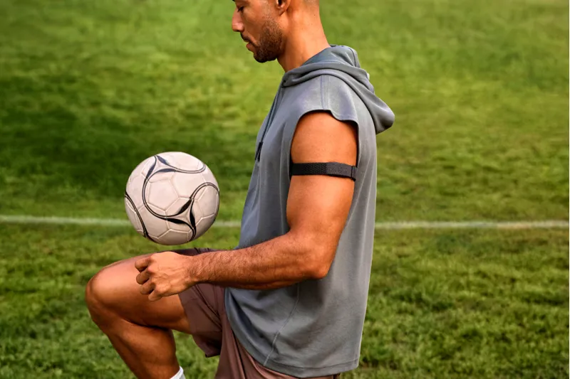 Garmin CIRQA Upper Arm Band in Black-1