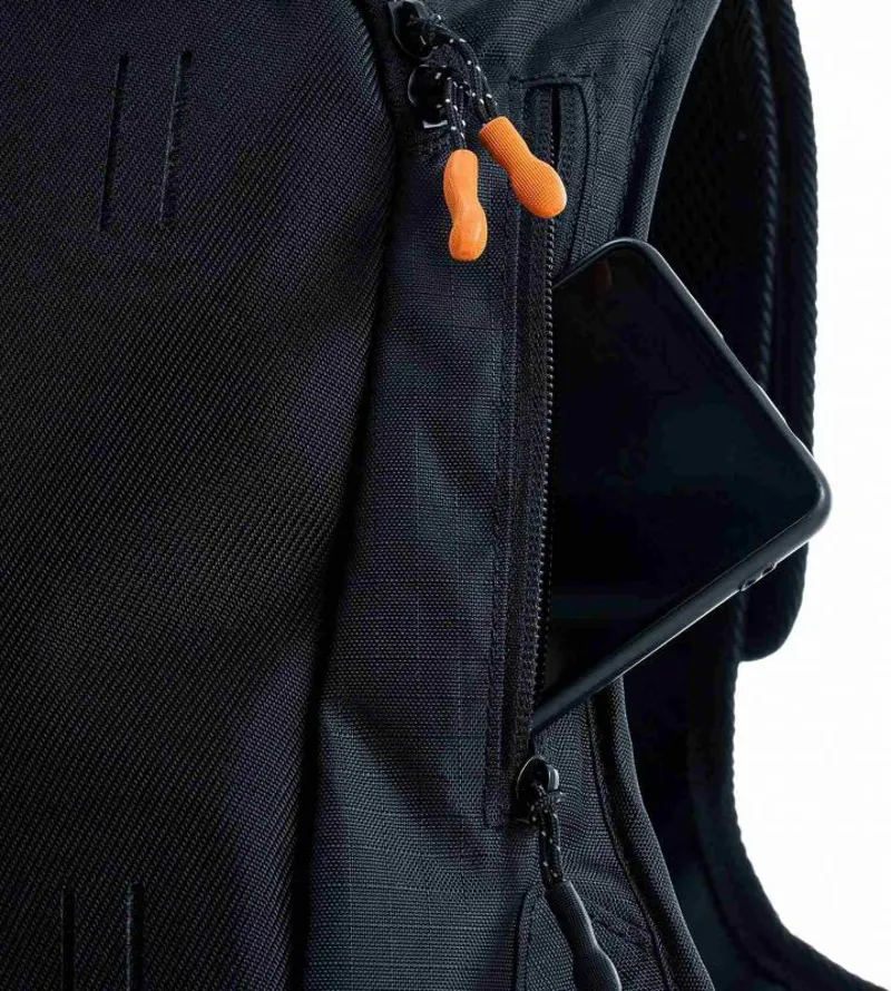 Cube Backpack Pure 4 in Black-3