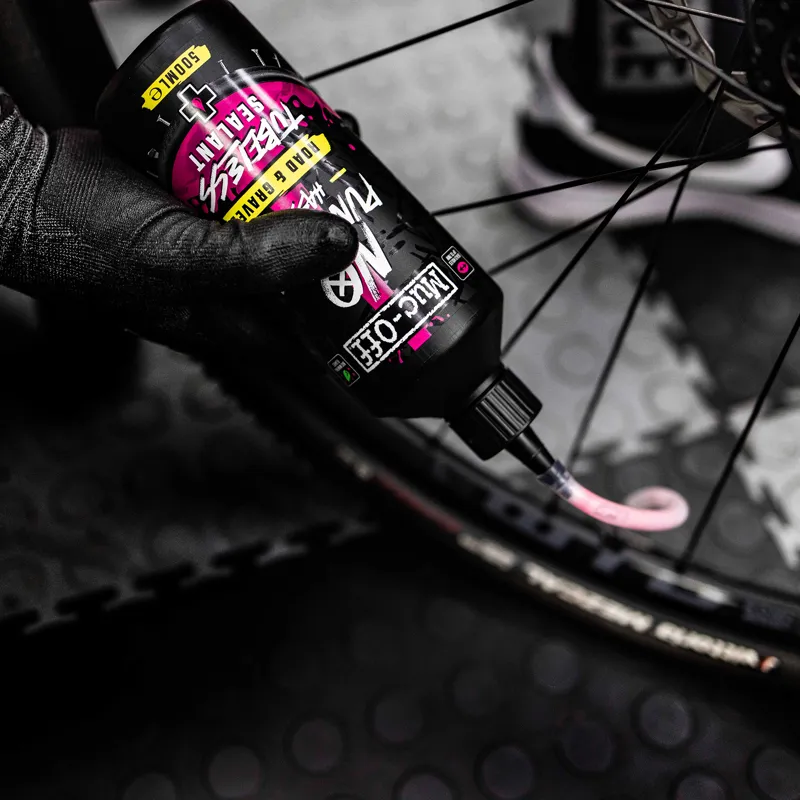 Muc-Off No Puncture Hassle Road and Gravel Tubeless Sealant 1L-2