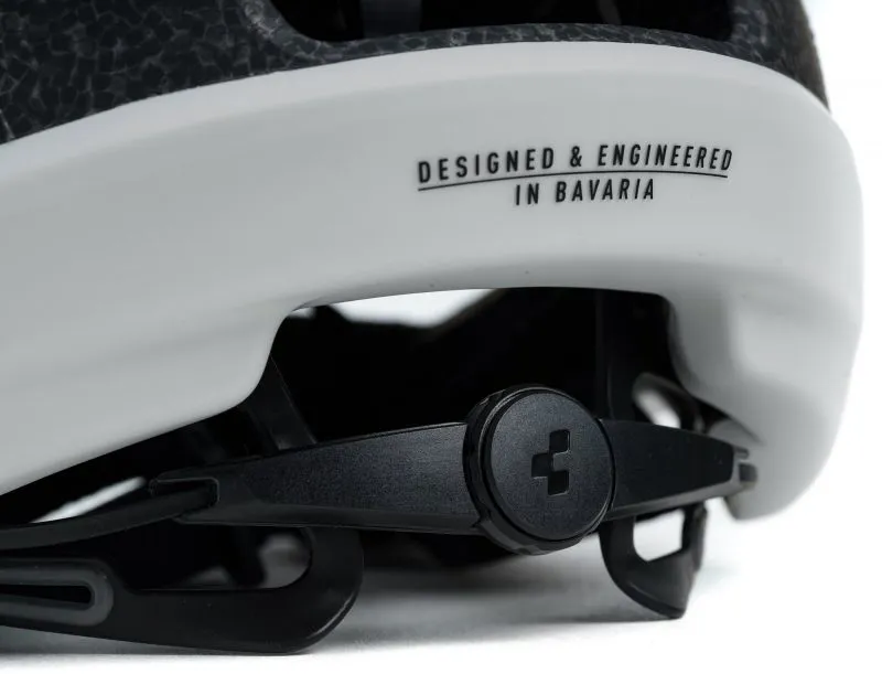 CUBE HELMET HERON in WHITE-2