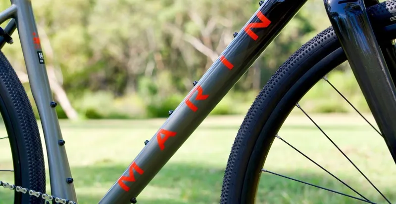 Marin Headlands 1 Gravel Road Bike 2023 in Black -6