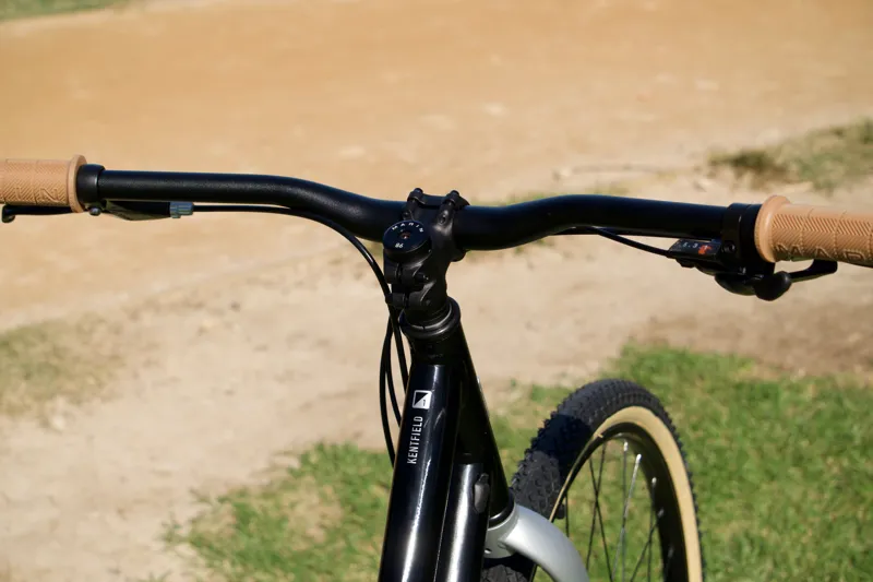 Marin Kentfield Step-Through 1 Hybrid Bike 2026 in Black-3