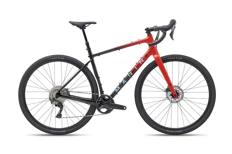 ONE OFF Marin Headlands 2 Gravel Road Bike 56cm 2023 in Black and Red