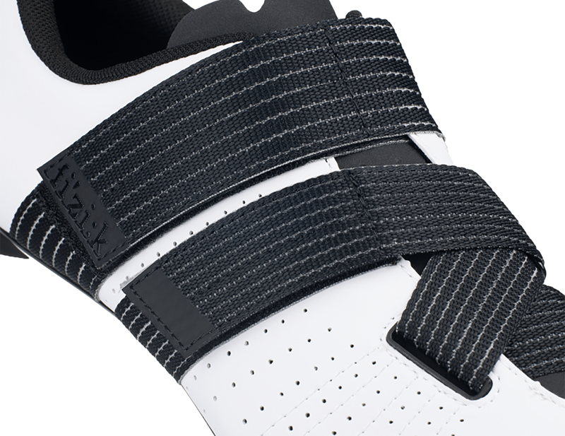 Fizik R5 Tempo Powerstrap Road Shoes in White/Black-4