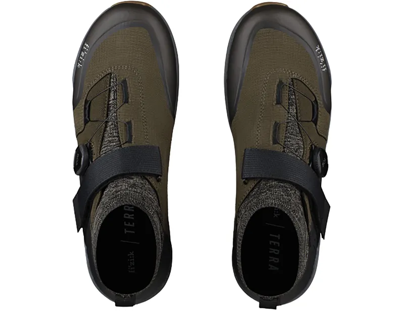 Fizik X2 Terra Clima Shoes in Olive/Caramel-2