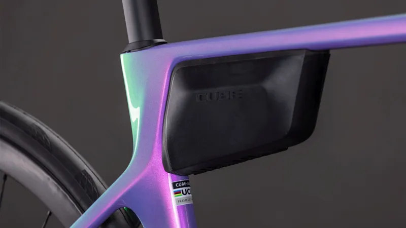Cube Agree C:62 SLX Road Race Bike 2026 in CosmicPurple/Black-5