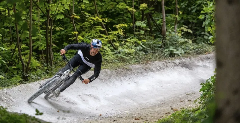 Marin San Quentin 3 27.5 Hardtail Mountain Bike 2026 in White/Black-5