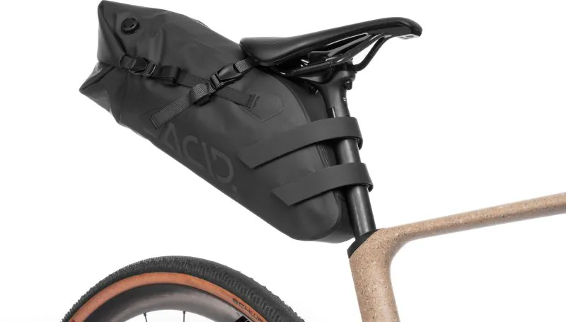 Acid pack pure 10 Saddle Bag in Black-3