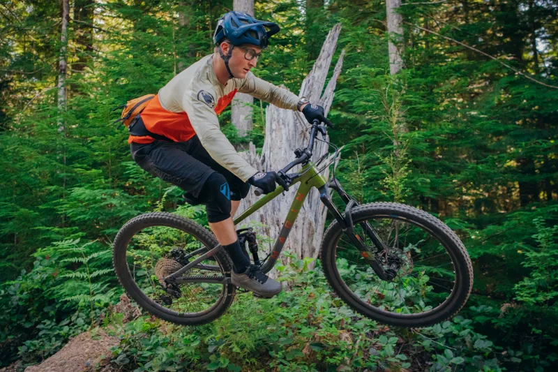 Marin Rift Zone 1 29 Inch Full Suspension Mountain Bike 2025 in Green/Grey-4