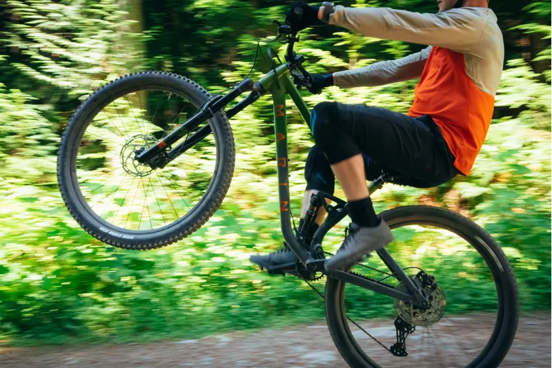 Marin Rift Zone 1 29 Inch Full Suspension Mountain Bike 2025 in Green/Grey-6