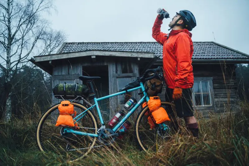 Marin Four Corners Gravel Bike 2026 in Tan Maroon-3