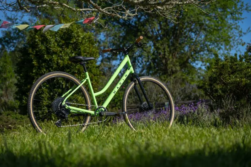 Marin Kentfield 2 ST Women's Hybrid Bike 2027 in Light Green-6