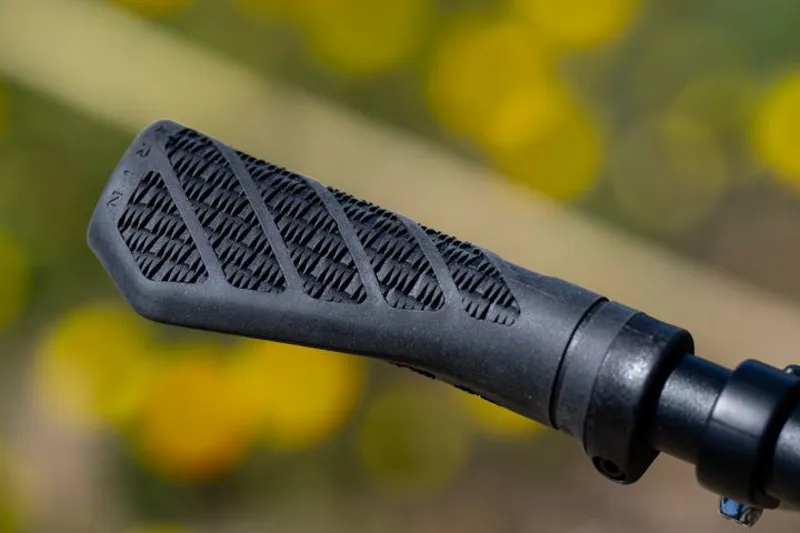 Marin Presidio 3 8 Speed Hub Gear Belt Drive Hybrid Bike 2026 in Blue-11