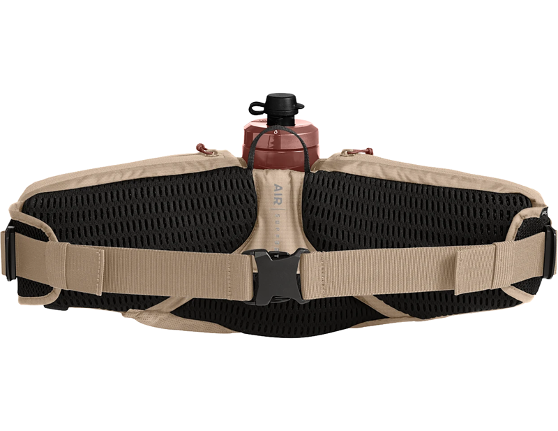 Camelbak Podium Flow 4 Hydration Belt with 21oz Podium Dirt Series Bottle in Moondust-3