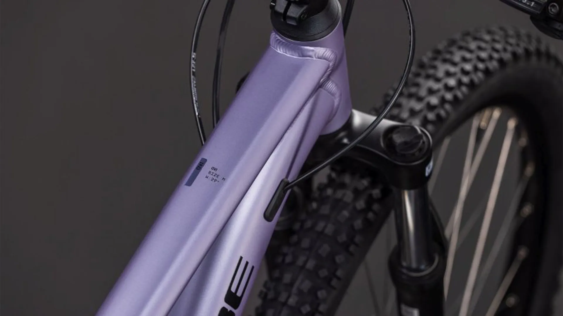 Cube Aim One Hardtail Mountain Bike 2026 in Lightpurple/Chrome