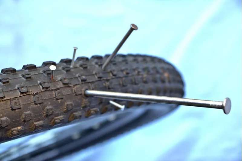 Squirt SEAL Tyre Sealant 1 litre-3