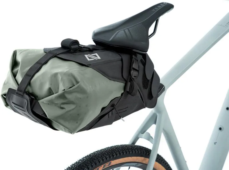 Acid Saddle Bag Pack Pro 11 in Black/Green-3