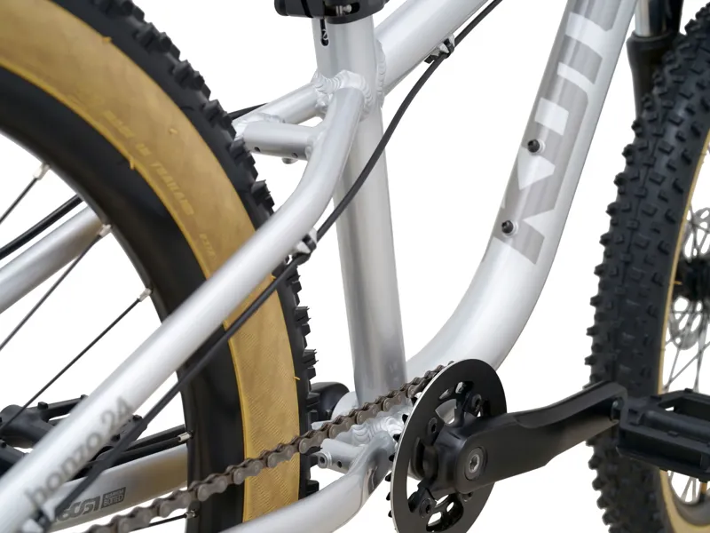 Kona Honzo 24 24-Inch Wheel Kids Bike 2026 in White-5