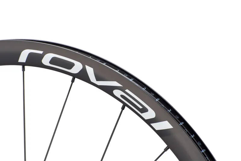 Roval Alpinist CLX II Road Wheels in Carbon/ White 700c-1