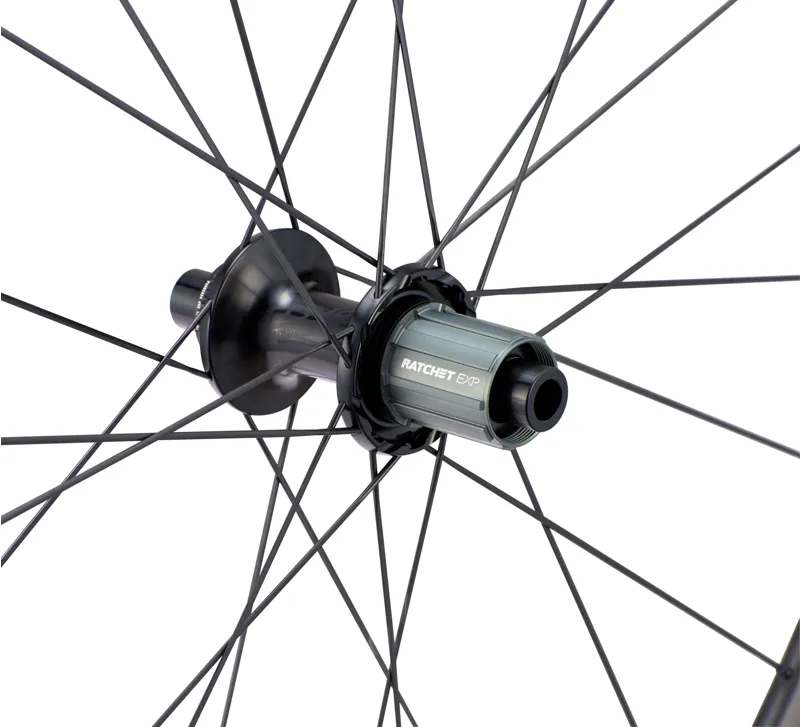 Roval Alpinist CLX II Road Wheels in Carbon/ White 700c-6