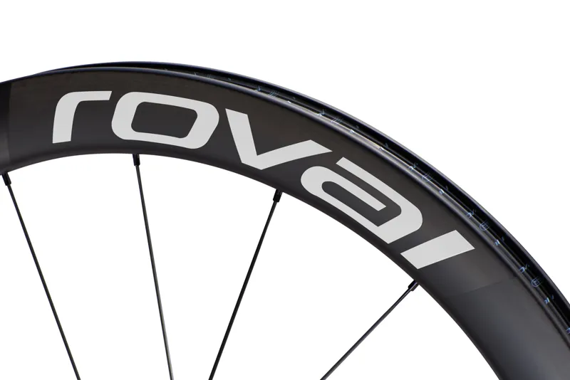 Roval Rapide CLX II Road Rear Wheel in Carbon/ White 700c-1