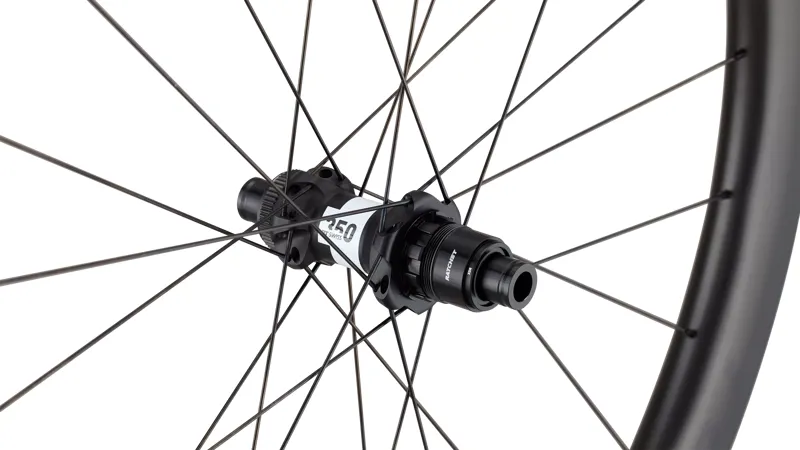 Specialized Terra Aero CL 700C Carbon Rear Wheel in Satin Carbon/Satin Black-4