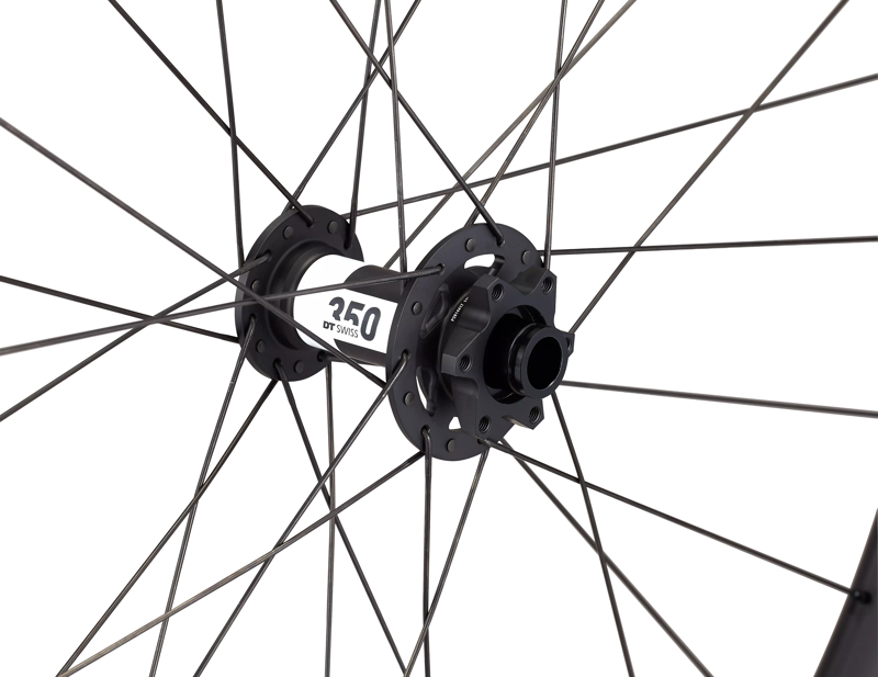 Specialized Traverse Alloy 32H 29in Rear Wheel in Black-2