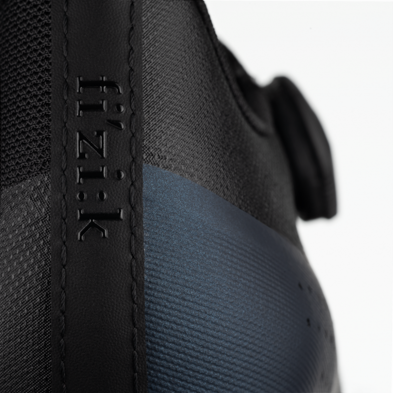 Fizik R4 Tempo Overcurve Wide in Blue/Black-4