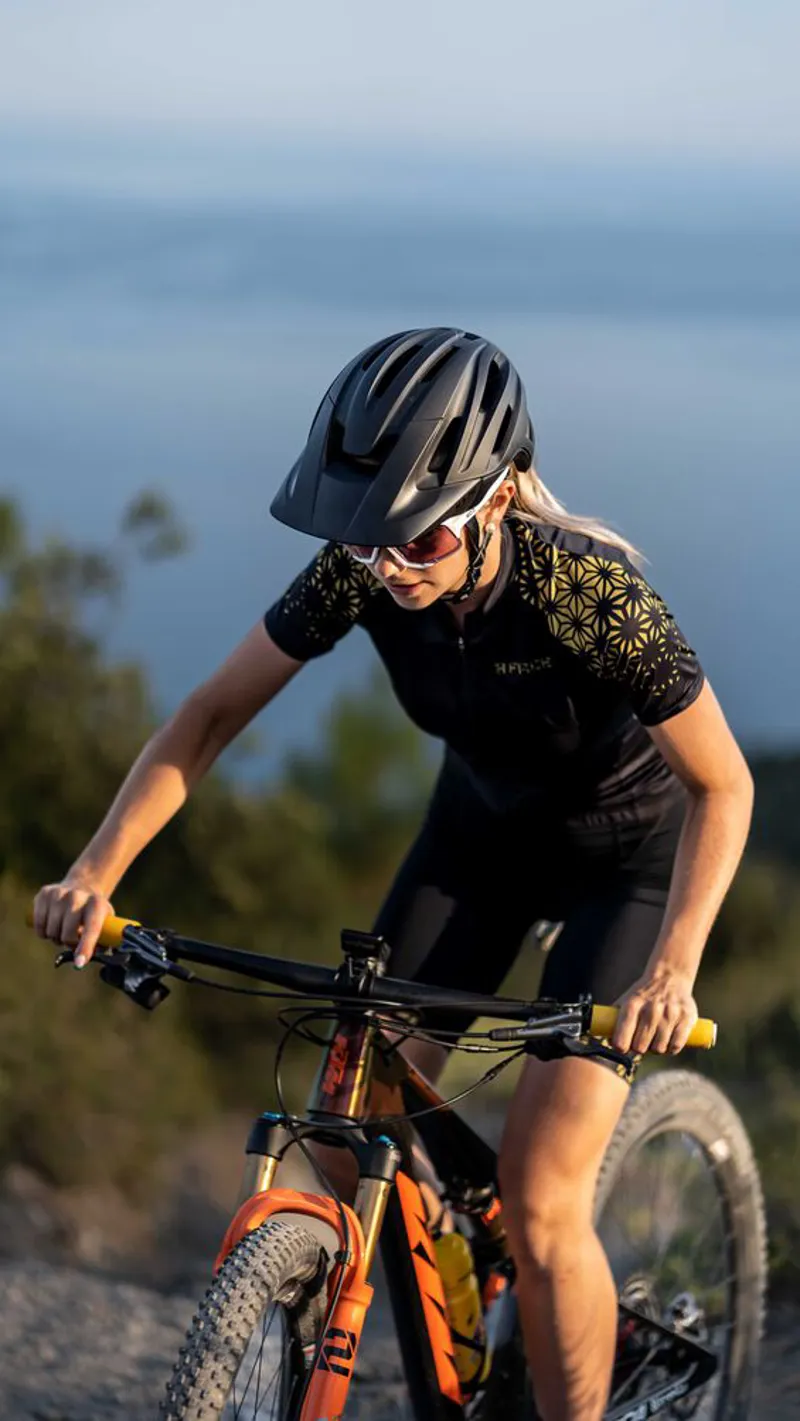 Kask Caipi WG11 MTB Helmet in Black Matt-3