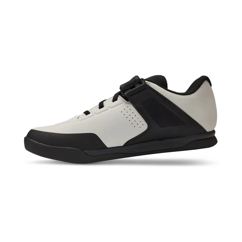 Giro Chamber III MTB Shoe in White/Black-2