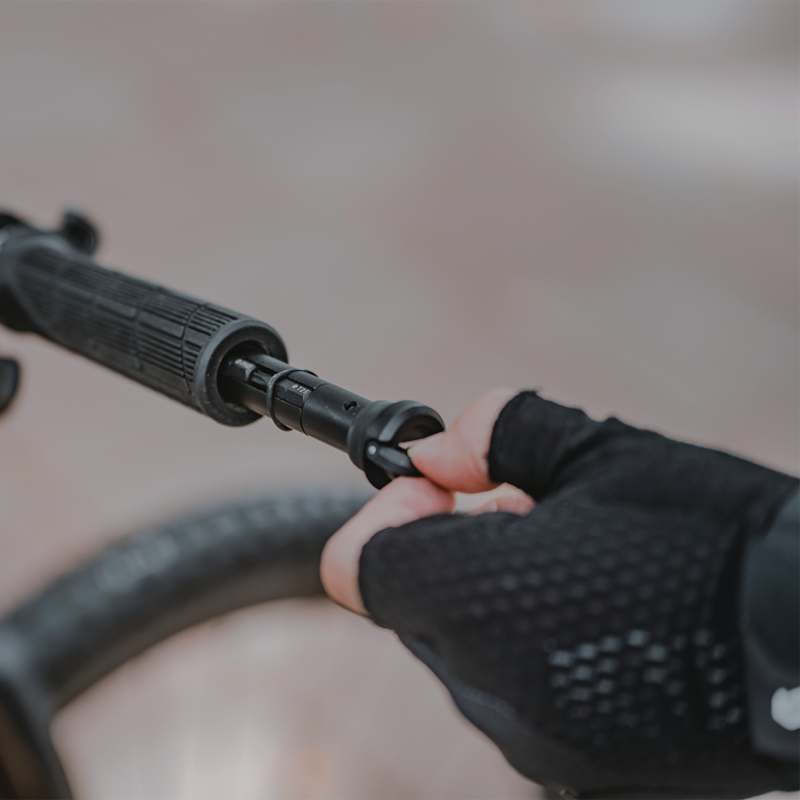 Topeak Plug N Mountain Tool Kit in Black-6