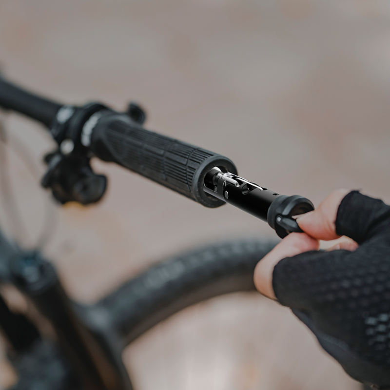 Topeak Plug N 13s Chain Tool in Black-3