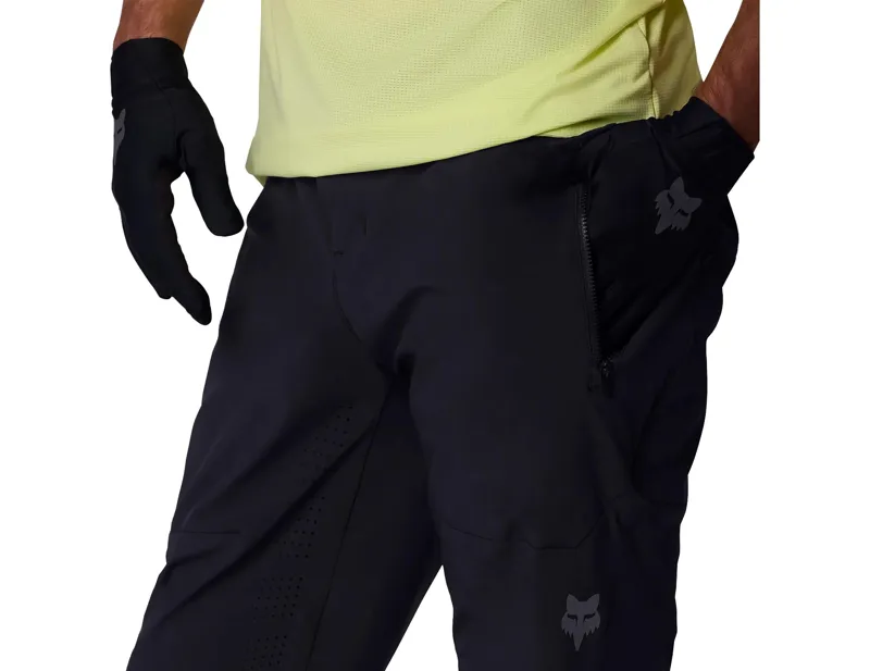 Fox Flexair Short in Black-4