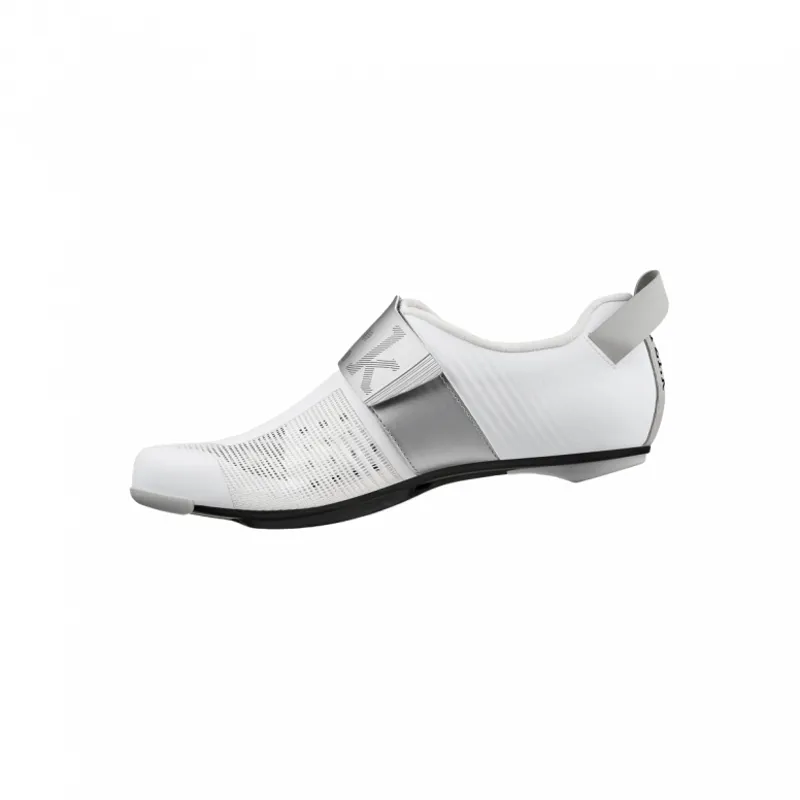 Fizik Transiro Hydra Aeroweave Carbon Triathlon Shoes in White/Silver-1