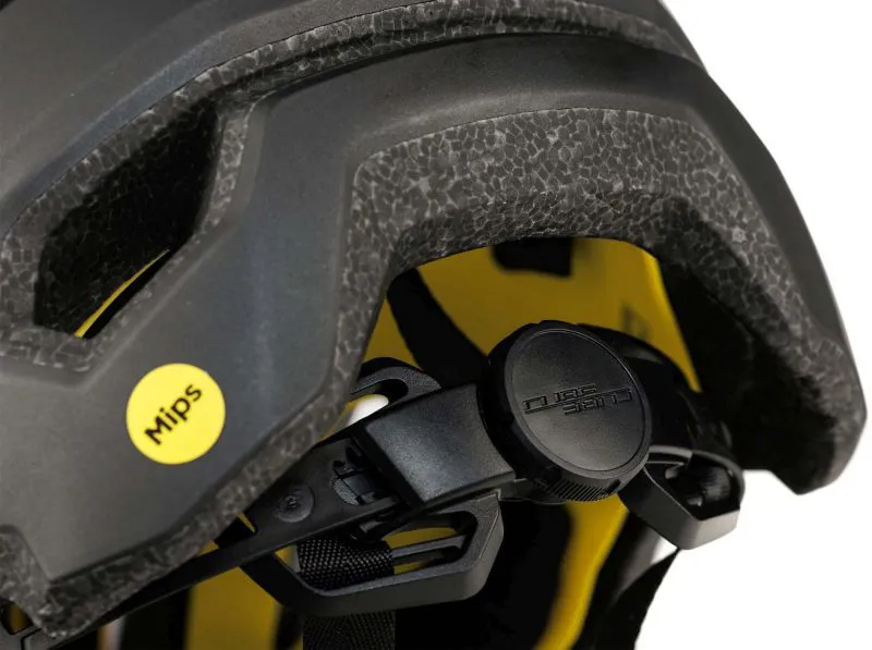 CUBE HELMET STRAY in BLACK-3